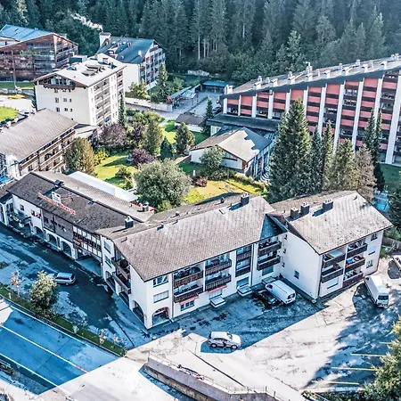 Cristallina A2 Apartment Laax